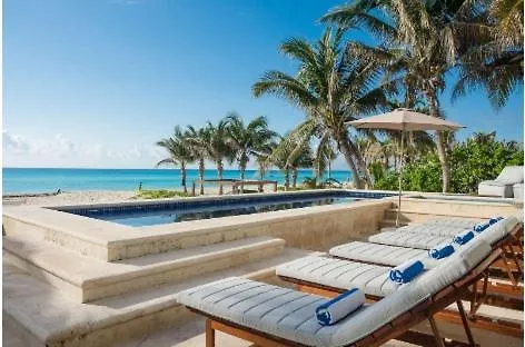 Casa De Playa- Transportation & Cooks Included! Villa Playa del Carmen