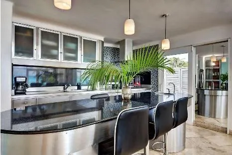 Casa De Playa- Transportation & Cooks Included! Villa Playa del Carmen
