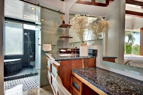 Casa De Playa- Transportation & Cooks Included! Villa Playa del Carmen